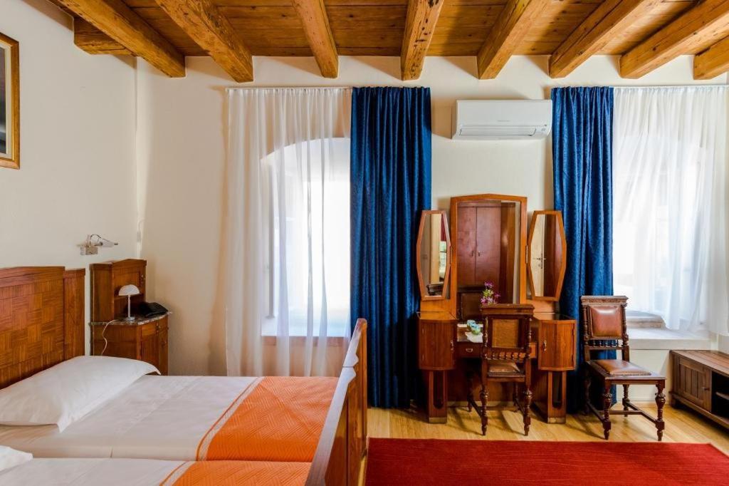 Rooms Miron - Adults Only Sumartin Cameră foto