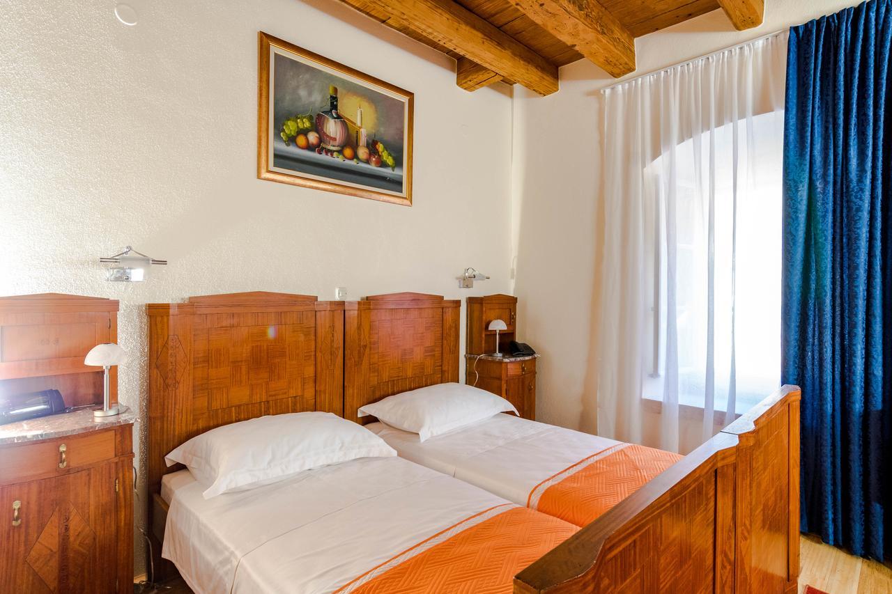 Rooms Miron - Adults Only Sumartin Cameră foto