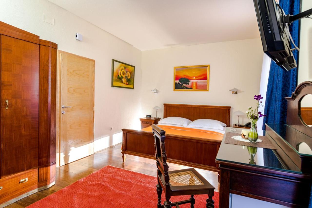 Rooms Miron - Adults Only Sumartin Cameră foto